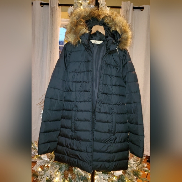 Hollister Jackets & Blazers - Hollister Women's Long Puffer Jacket With Faux Fur Trimmed Hood